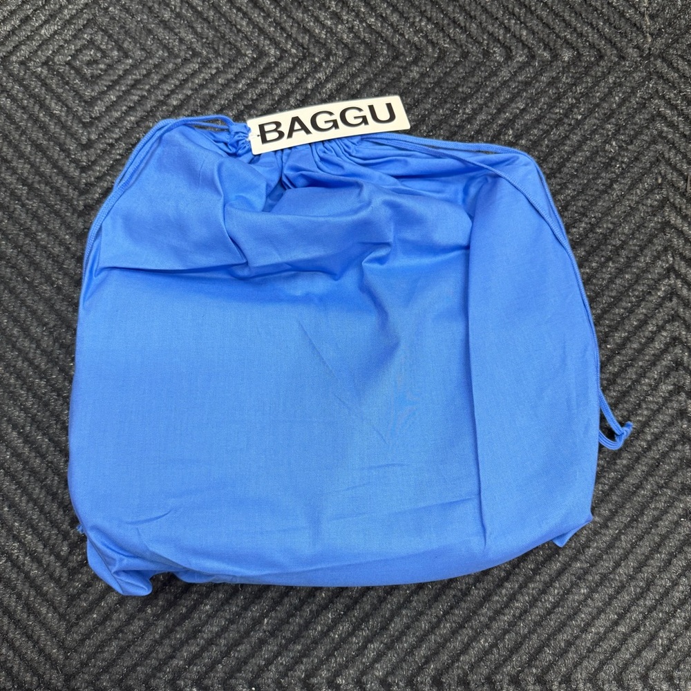 NEW BAGGU Leather Medium Crescent Bag Mahogany - Picture 4 of 6